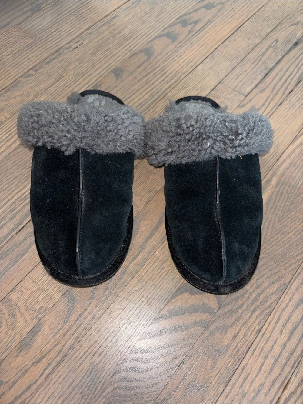 UGG Women's Black Scuffette II Slippers - Picture 4 of 8